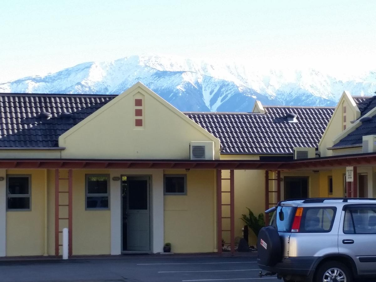 The Anchor Inn Beachfront Motel Kaikoura Exteriör bild