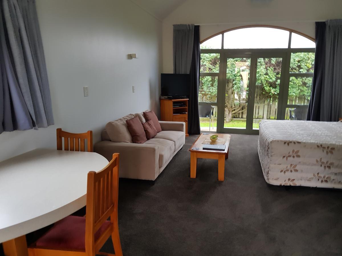 The Anchor Inn Beachfront Motel Kaikoura Exteriör bild